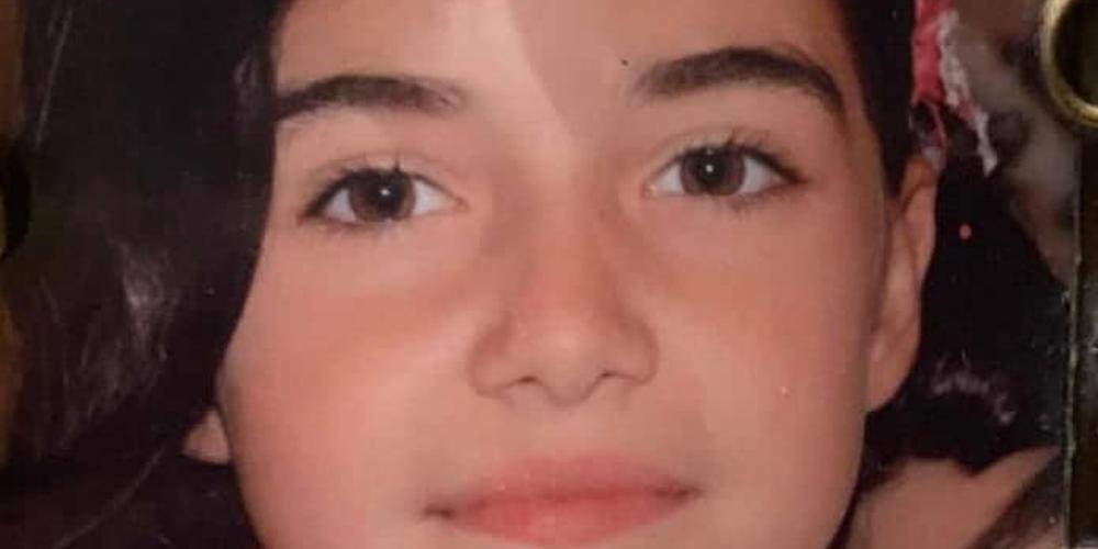 Σήμερα είναι μια από τις ωραιότερες γυναίκες της Ελληνικής Showbiz! Μπορείτε να την αναγνωρίσετε;