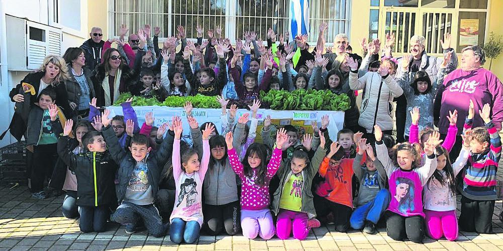 Να πως βγαίνει το υπερπλεόνασμα: Φορολόγησαν μαθητικό λαχανόκηπο!