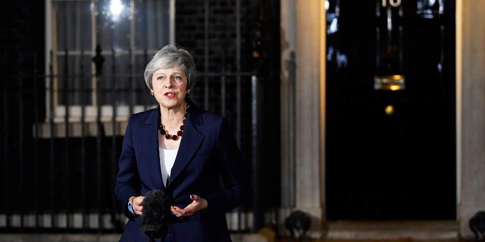 Sunday Times: Η Μέι αναβάλει την ψηφοφορία της Τρίτης για το Brexit υπό το φόβο πανωλεθρίας