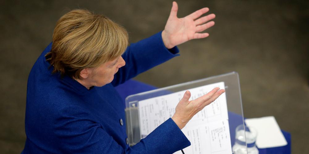 Μέρκελ: Το να πιστεύει κανείς ότι θα τα καταφέρει όλα μόνος του είναι καθαρός εθνικισμός