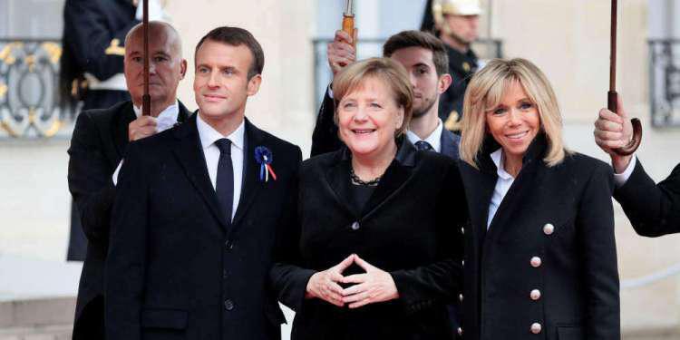 Στη φυλακή 60χρονη που φέρεται να έστειλε δέμα με βόμβα στην Άνγκελα Μέρκελ το 2010!