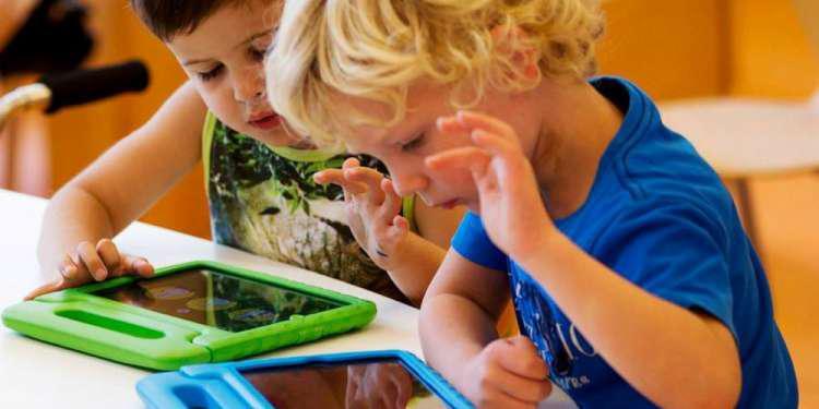 Γάλλοι βουλευτές ψήφισαν την απαγόρευση χρήσης βίας στα παιδιά