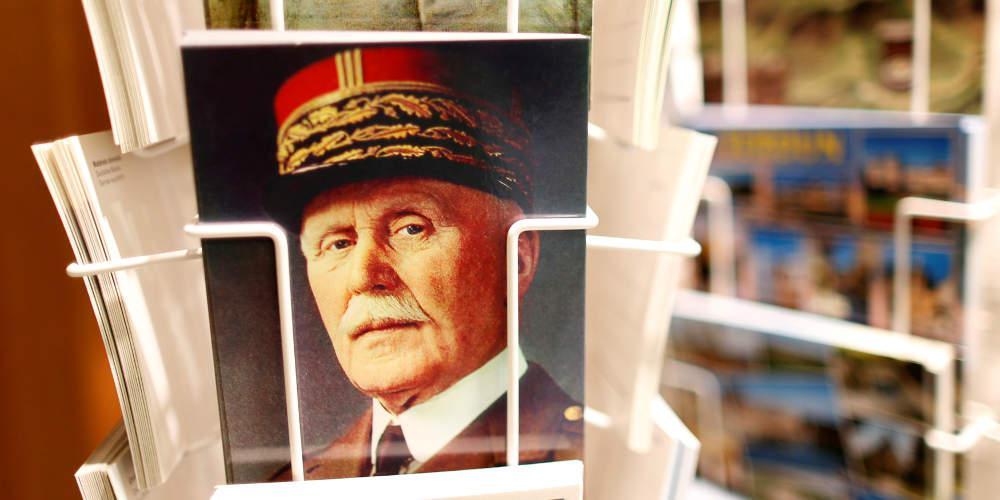 Αντιδράσεις στη Γαλλία κατά Μακρόν για τον φόρο τιμής στον Πεταίν