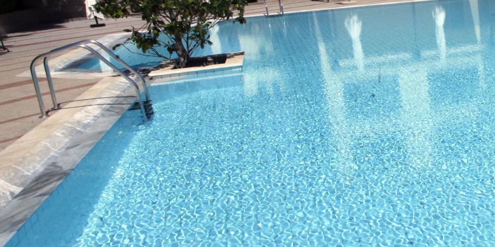 Στα δικαστήρια ο πατέρας των δύο κοριτσιών που πνίγηκαν στη Ρόδο