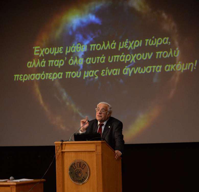 Διονύσης Σιμόπουλος: Ο άνθρωπος που έμαθε το διάστημα στους Έλληνες