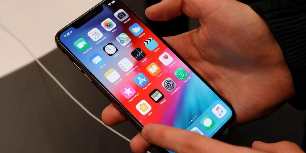 7 Tips για να μην υπερθερμαίνεται το κινητό σου στον ήλιο