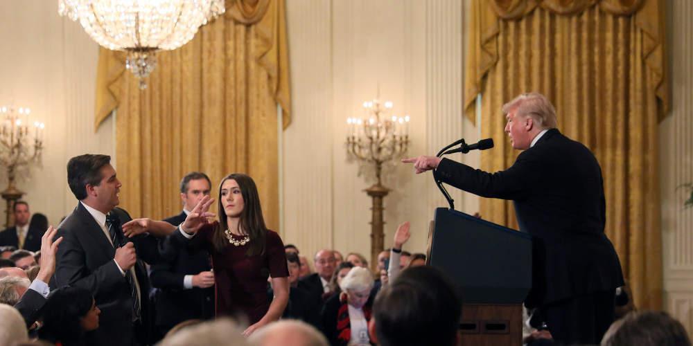 Επίθεση Τραμπ εναντίον απολυμένων δημοσιογράφων