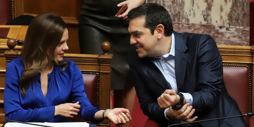 https://www.eleftherostypos.gr/wp-content/uploads/2018/11/tsipras-axtsioglou-500-1.jpg