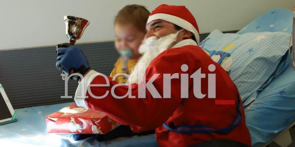 Άνδρες της ΕΜΑΚ έκαναν βουτιές από τα 22 μέτρα και έδωσαν δώρα στα παιδιά της Ογκολογικής του ΠΑΓΝΗ [βίντεο]