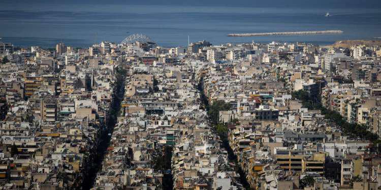 Μεταβιβάσεις ακινήτων: Ηλεκτρονικά οι δηλώσεις, ταχυδρομικώς τα δικαιολογητικά Τα 5 μυστικά για αφορολόγητες γονικές παροχές και δωρεές [πίνακας]