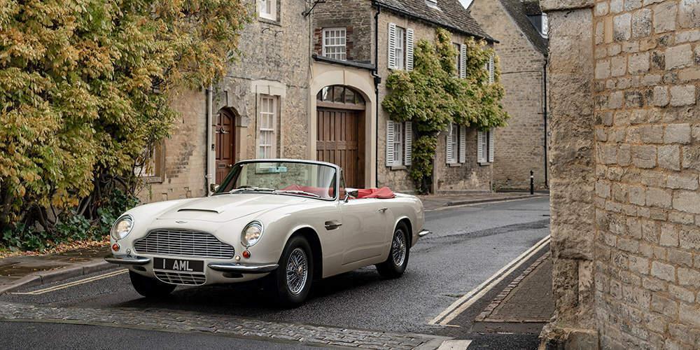 Η Aston Martin δημιούργησε μια αναστρέψιμη EV πλατφόρμα