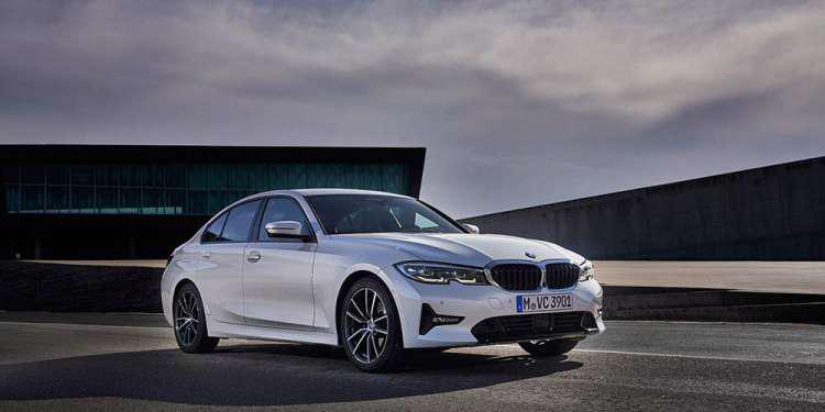 Την άνοιξη θα κυκλοφορήσει η νέα σειρά 3 της BMW [εικόνες]