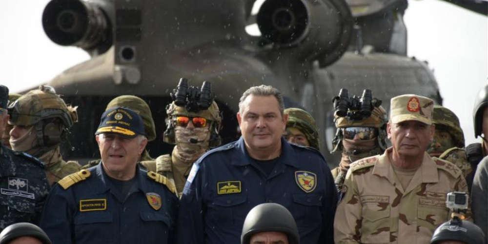 Ο Καμμένος θέλει να αγοράσει φρεγάτες και ζητά λεφτά από τους Έλληνες