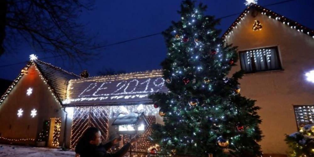 Στολισμός υπερπαραγωγή με 50.000 λαμπάκια-Που βρίσκεται το σπίτι