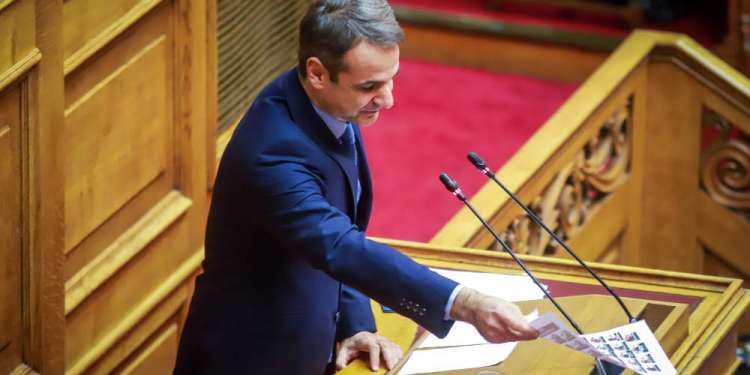Ο Μητσοτάκης... εξόργισε τον ΣΥΡΙΖΑ: Τελευταία φορά που ορκίστηκε στρατιωτικός στο ΥΠΕΘΑ ήταν το 1967