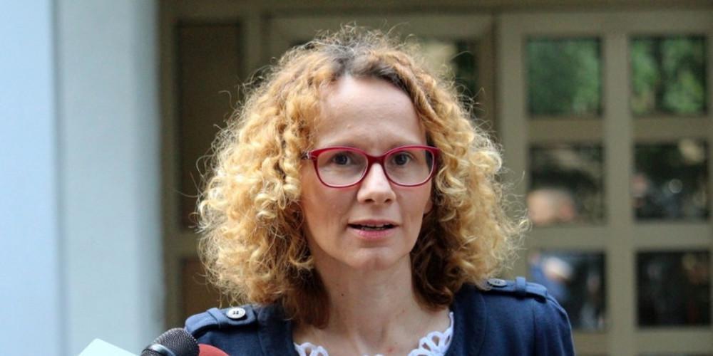 Η... σίγουρη Σκοπιανή υπουργός Άμυνας: Έχουμε κρατήσει θέση στο τραπέζι του ΝΑΤΟ