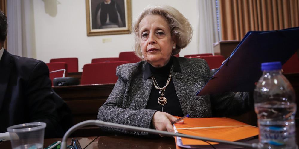 Έχασε η Θάνου τη δίκη στο ΣτΕ για την Επιτροπή Ανταγωνισμού