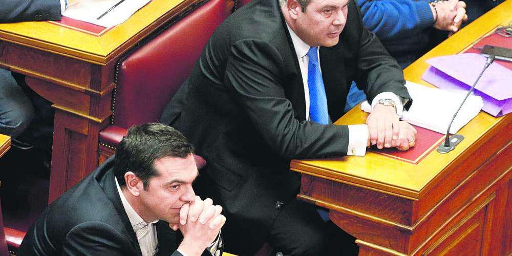 ΣΥΡΙΖΑ: 10 χρόνια από την αυτ-απάτη του Τσίπρα – Ο ΕΤ θυμάται τα έργα και τις ημέρες της «πρώτης φοράς Αριστερά»
