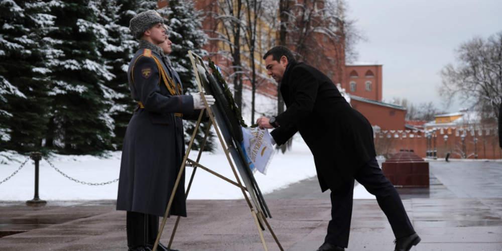 Με… Ντέμη Ρούσο υποδέχθηκαν τον Τσίπρα οι Ρώσοι στη Μόσχα [βίντεο]