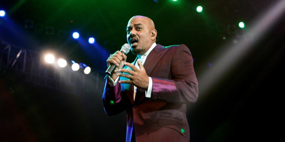 Πέθανε ο βραβευμένος με Grammy τραγουδιστής της R&B Τζέιμς Ίνγκραμ