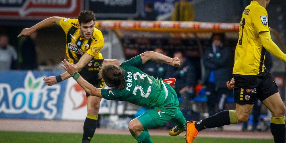 «Τρένο» η ΑΕΚ με 1-0 τον Λεβαδειακό και περιμένει τον ΠΑΟΚ