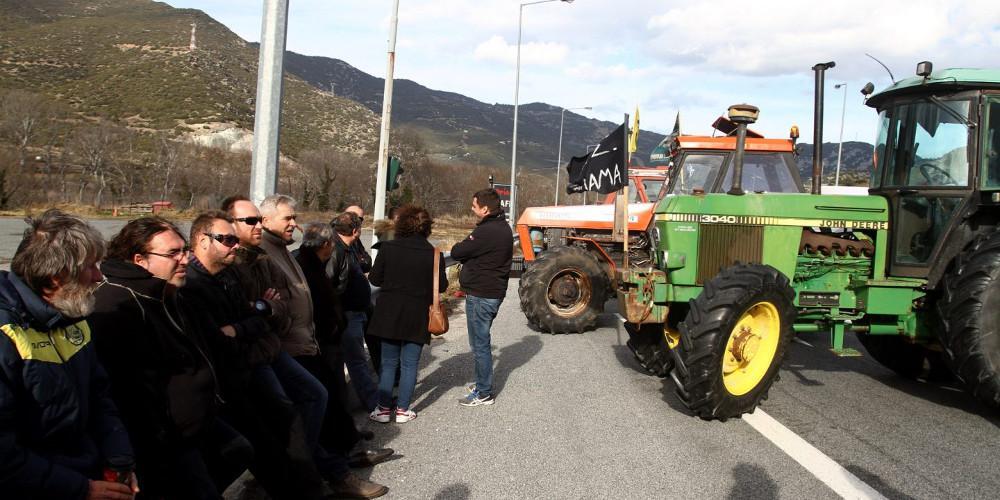 Σάλος με την άσκηση διώξεων σε 10 αγρότες: Για νόμπελ αυταρχισμού μιλούν οι συνδικαλιστές