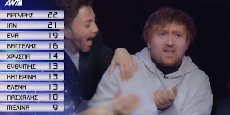 Your Face Sounds Familiar: Ο Αργύρης Αγγέλου κέρδισε στο πρώτο live [βίντεο]