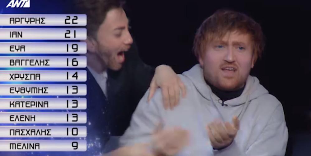 Your Face Sounds Familiar: Ο Αργύρης Αγγέλου κέρδισε στο πρώτο live [βίντεο]