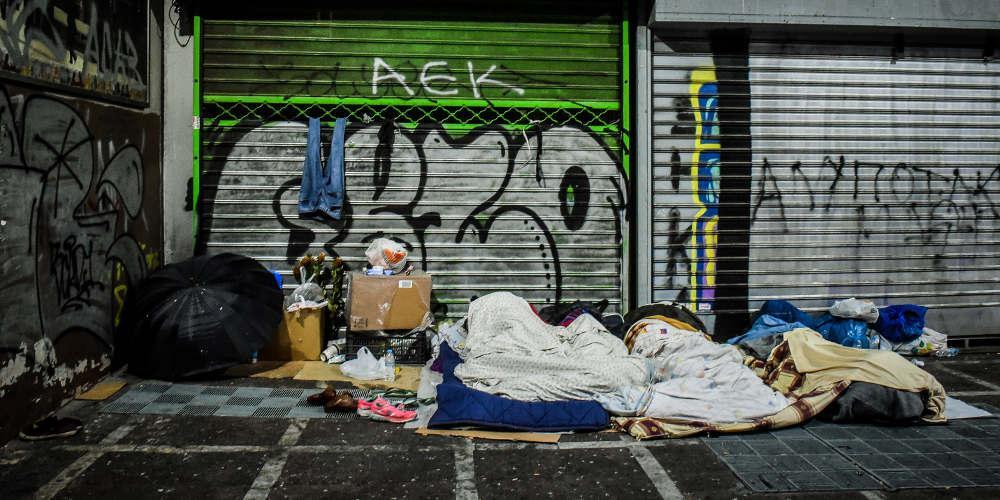 Έκτακτα μέτρα του Δήμου Αθηναίων για το κρύο με θερμαινόμενες αίθουσες και RapidTest