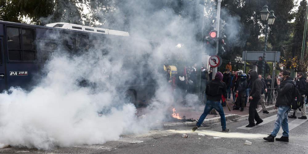 Κουτσούμπας για τα επεισόδια στην απεργία των εκπαιδευτικών: Η κυβέρνηση ΣΥΡΙΖΑ-ΑΝΕΛ είναι αδίστακτη