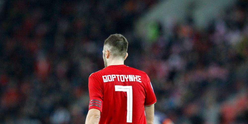 Η στιγμή που ο Κώστας Φορτούνης παθαίνει ρήξη χιαστών [βίντεο]