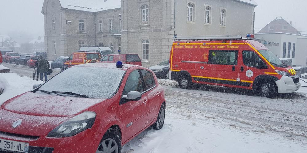 Βρέθηκαν συντρίμμια του Mirage 2000 που χάθηκε από τα ραντάρ στην Γαλλία