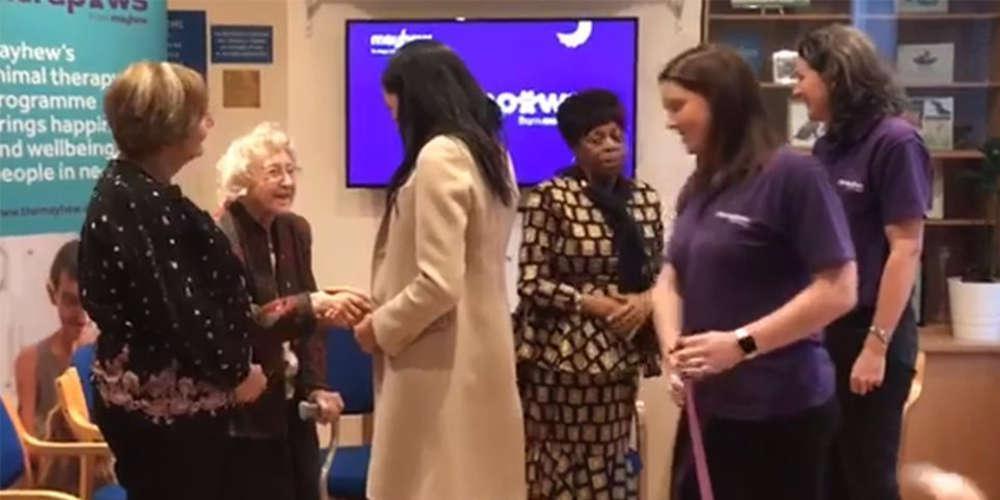 Η έγκυος Μέγκαν Μάρκλ ήταν απλά μία χοντρή κυρία για μία ηλικιωμένη