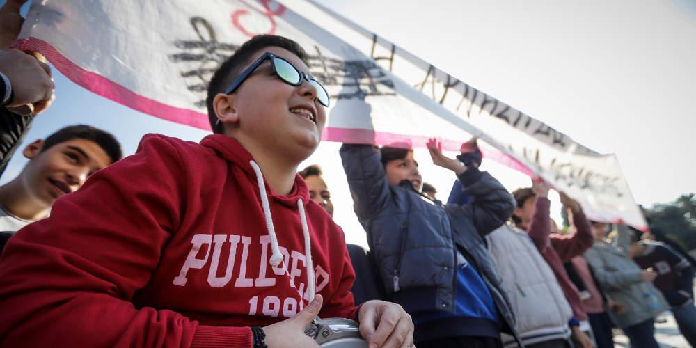 «Κόβουν» τη δωρεάν μεταφορά 5.000 μαθητών σε καλλιτεχνικά και μουσικά σχολεία