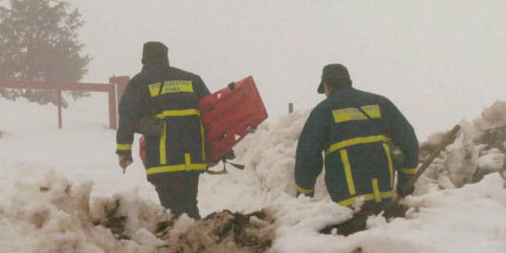Eπιχείρηση για την διάσωση βοσκού μέσα στα χιόνια στην Φθιώτιδα