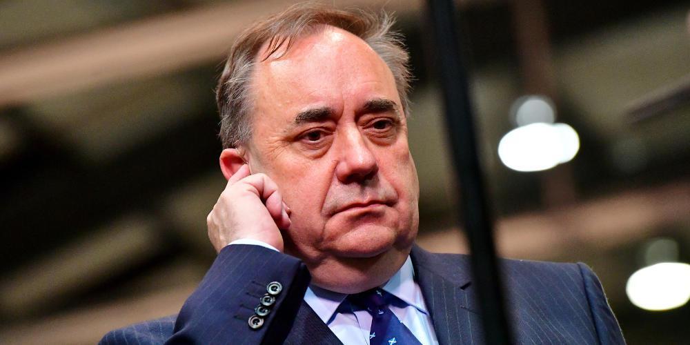 Συνελήφθη για σεξουαλική παρενόχληση ο πρώην πρωθυπουργός της Σκωτίας