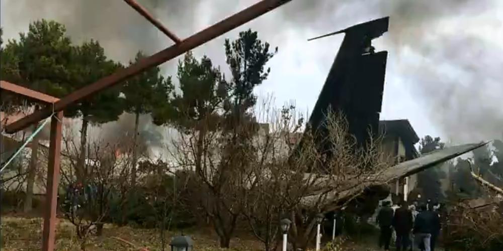 Επτά νεκροί μέχρι στιγμής από την συντριβή αεροσκάφους στην Τεχεράνη [βίντεο]