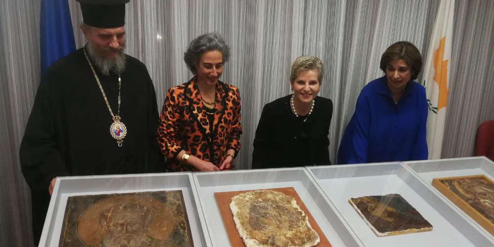 Ύστερα από 45 χρόνια επιστρέφουν στην Κύπρο τέσσερις τοιχογραφίες, που συλήθηκαν από τα κατεχόμενα