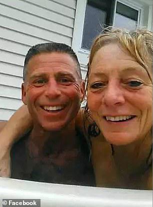 Τραγικό περιστατικό: Άντρας στο Σικάγο έπνιξε τη γυναίκα του στο τζακούζι [εικόνες]