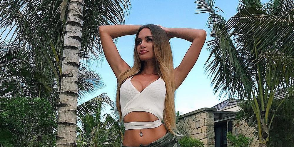 Η Ρωσίδα φωτογράφος Dasha Mart θα σε κάνει να τα χάσεις με το κορμί της [εικόνες]