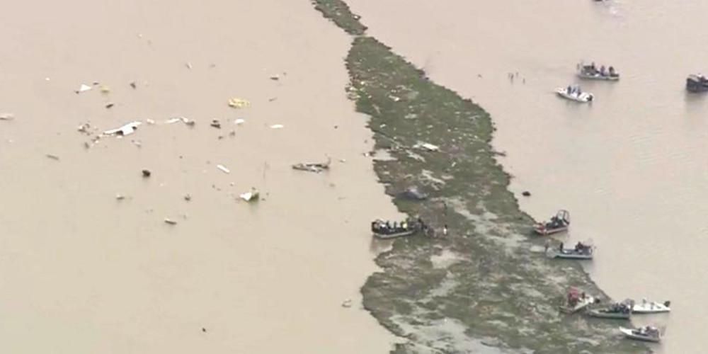 Συντριβή Boeing 767 κοντά στο αεροδρόμιο του Χιούστον - Τρεις νεκροίΣυντριβή Boeing 767 κοντά στο αεροδρόμιο του Χιούστον - Τρεις νεκροί