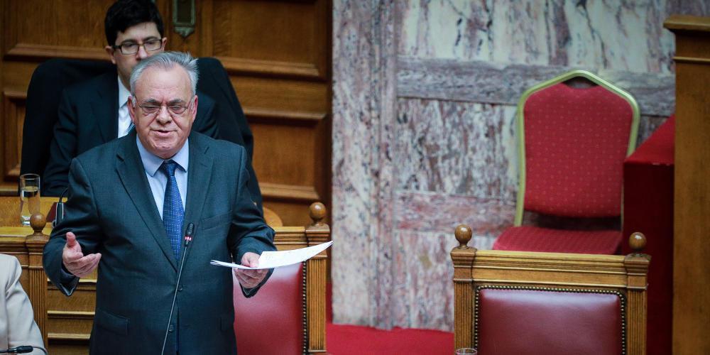 Ομολογία-«βόμβα» από τον Δραγασάκη - Ο λογαριασμός των τραπεζών πάει στους πολίτες