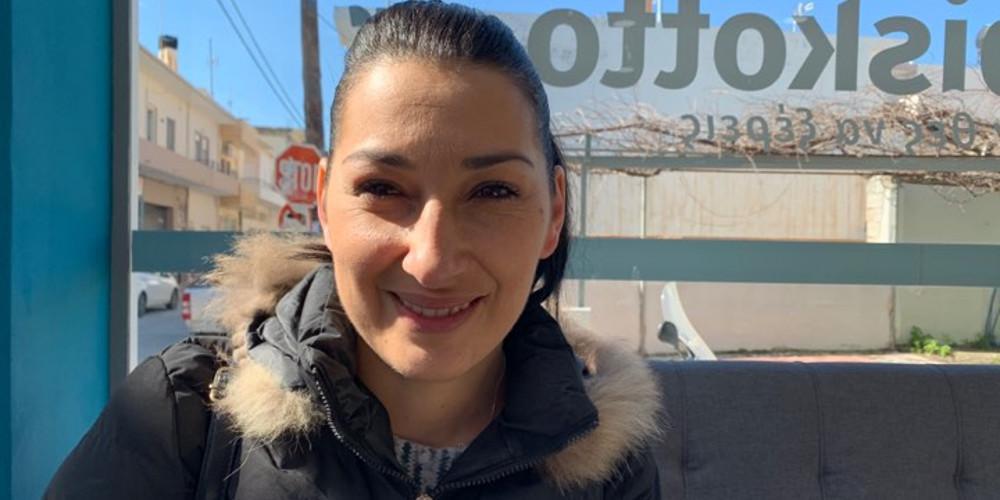 «Όσκαρ» ευθύνης και επαγγελματισμού: Περπάτησε 6χλμ από το αποκλεισμένο χωριό της μέχρι την δουλειά της [βίντεο]