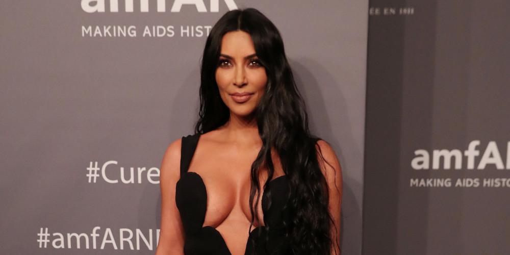 Το φόρεμα της Κιμ Καρντάσιαν προκάλεσε ξανά πανικό στα social media [εικόνα]