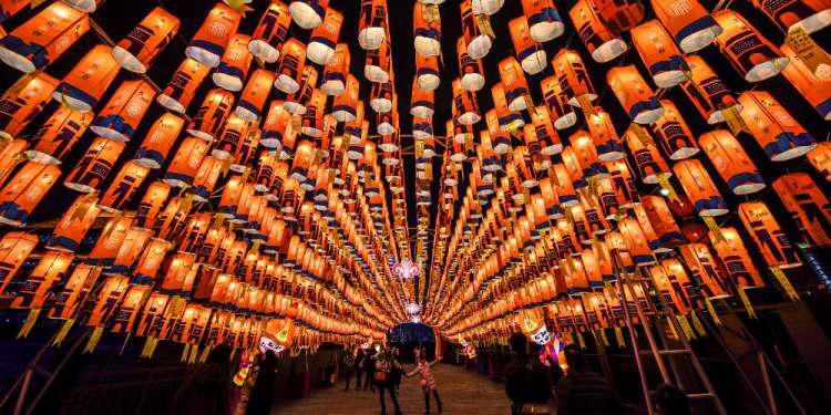 Οίκοι ειδών πολυτελείας εορτάζουν το κινέζικο Νέο Έτος