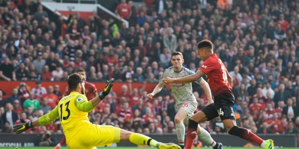 Ισοπαλία χωρίς τέρματα στο μεγάλο ντέρμπι της Πρέμιερ Λιγκ ανάμεσα σε Γιουνάιοτεντ και Λίβερπουλ