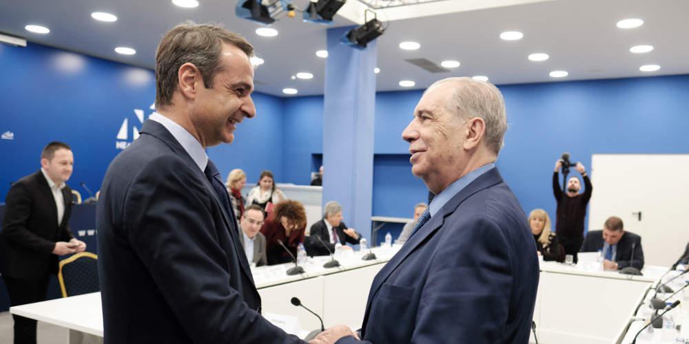 «Κατηγορώ» της ΝΔ: Αρχηγός με… εκβιασμούς, πρωθυπουργός με δεκανίκια!