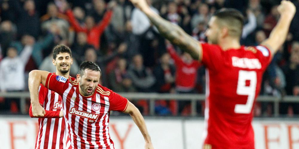 Έκανε το χρέος του ο Ολυμπιακός με 4-0 τον Πανιώνιο και περιμένει «δώρο» της ΑΕΚ