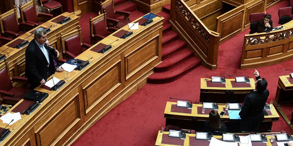 Ο Πολάκης έγινε διεθνής: Τα ξένα ΜΜΕ για το δάνειο και το τηλεφώνημα στο Στουρνάρα