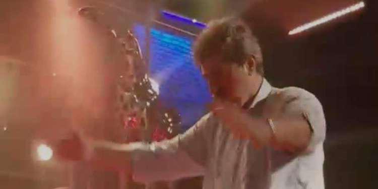 Ο Πολάκης το έριξε στο ρεμπέτικο - Ποια αφιέρωση έκανε σε όσους μιλούν για φυλακή!